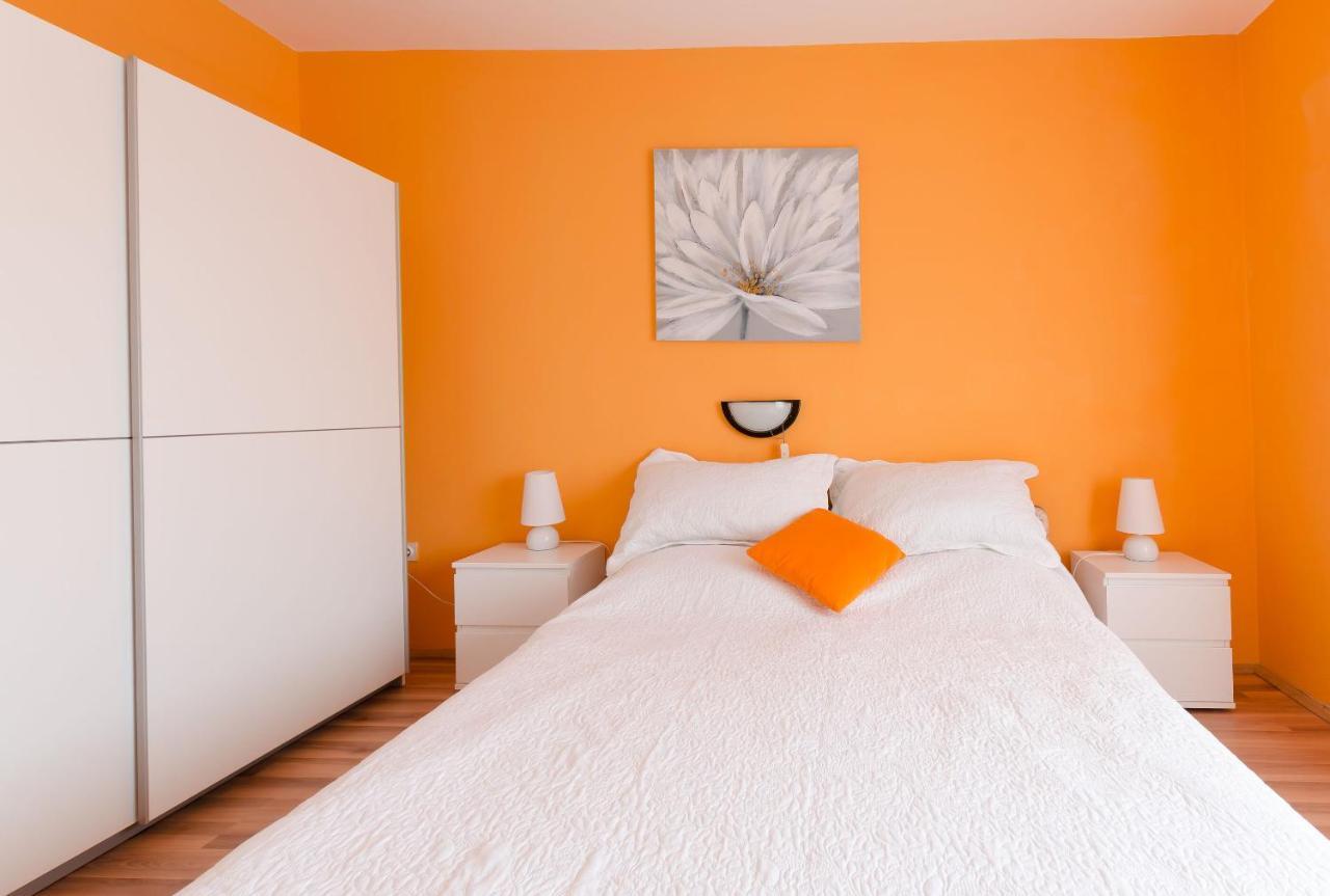 Apartments Helena لوبار المظهر الخارجي الصورة